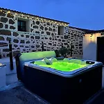 Casitas - Casa Higo With Shared Jacuzzi