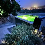 Casitas - Casa Higo With Shared Jacuzzi