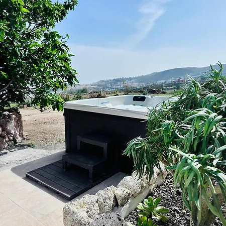 Casitas - Casa Higo With Shared Jacuzzi