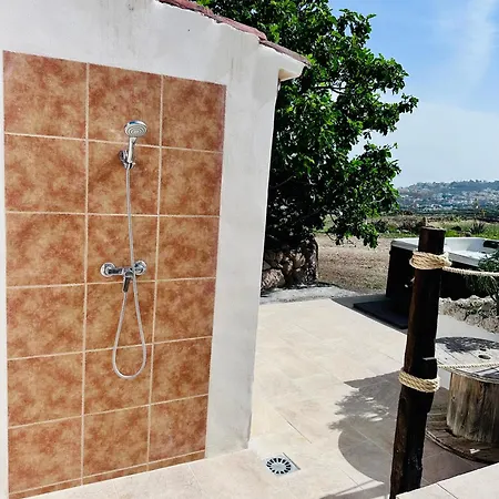 Casitas - Casa Higo With Shared Jacuzzi بيت للعطل *