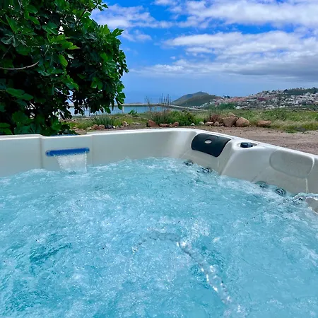 Casitas - Casa Higo With Shared Jacuzzi