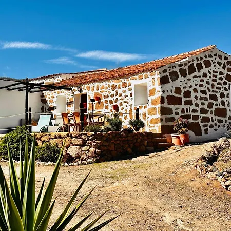 Casitas - Casa Higo With Shared Jacuzzi